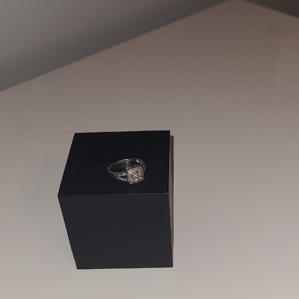 Diomond Ring (She Left Me)